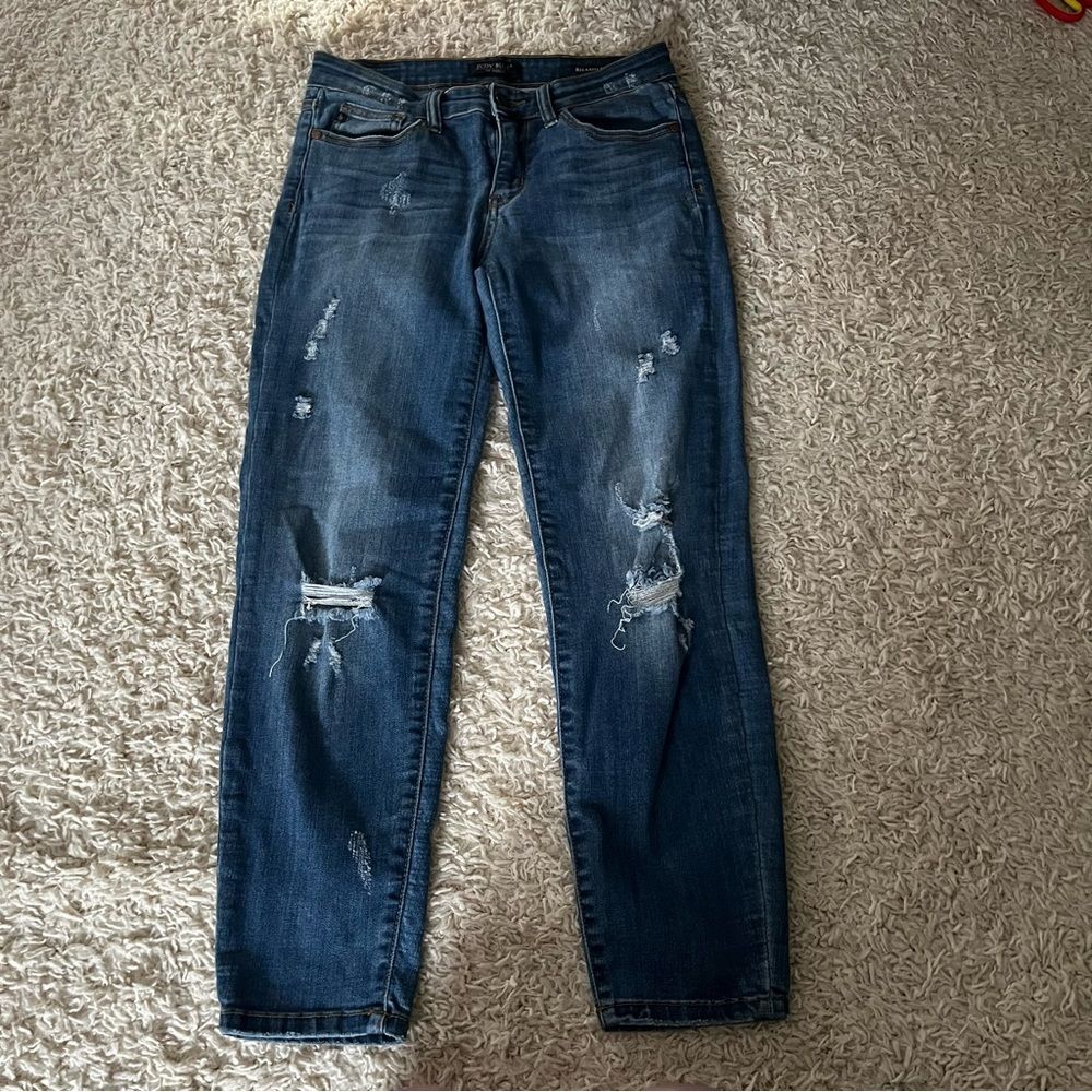Judy blue distressed relaxed fit jeans size 7/28